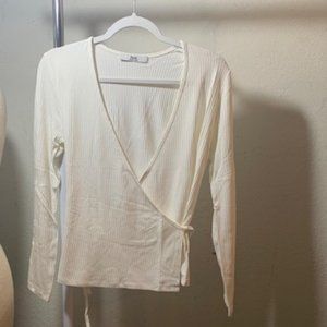 Find. Women's White Long Sleeve Knitted Deep V-Neck Wrap Blouse Medium NWT